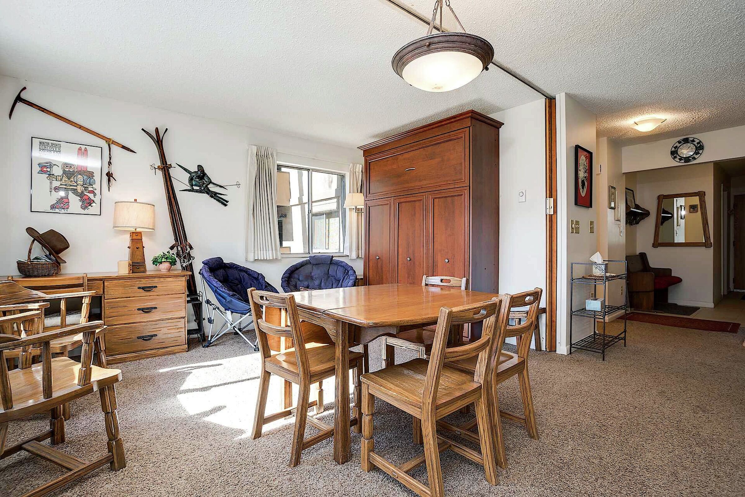 #048 - Dining Room
