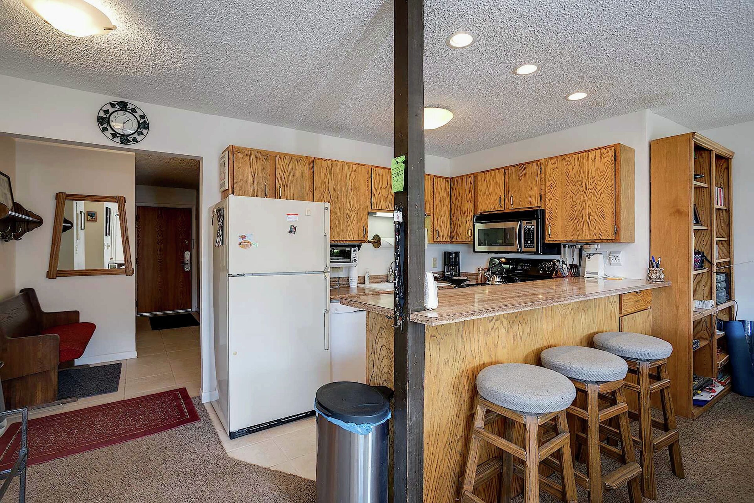 #048 - Kitchen