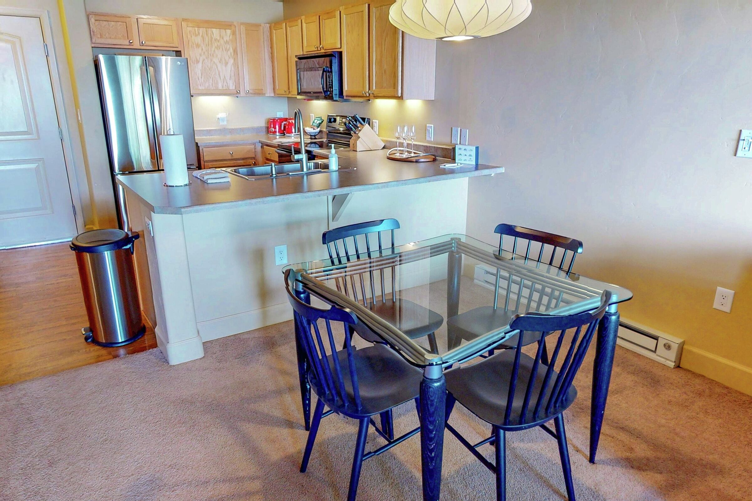 #4102 - Dining Area
