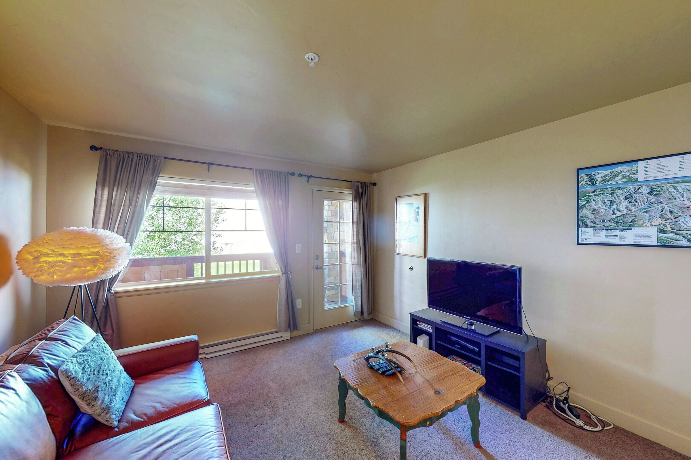 #4102 - Living Area