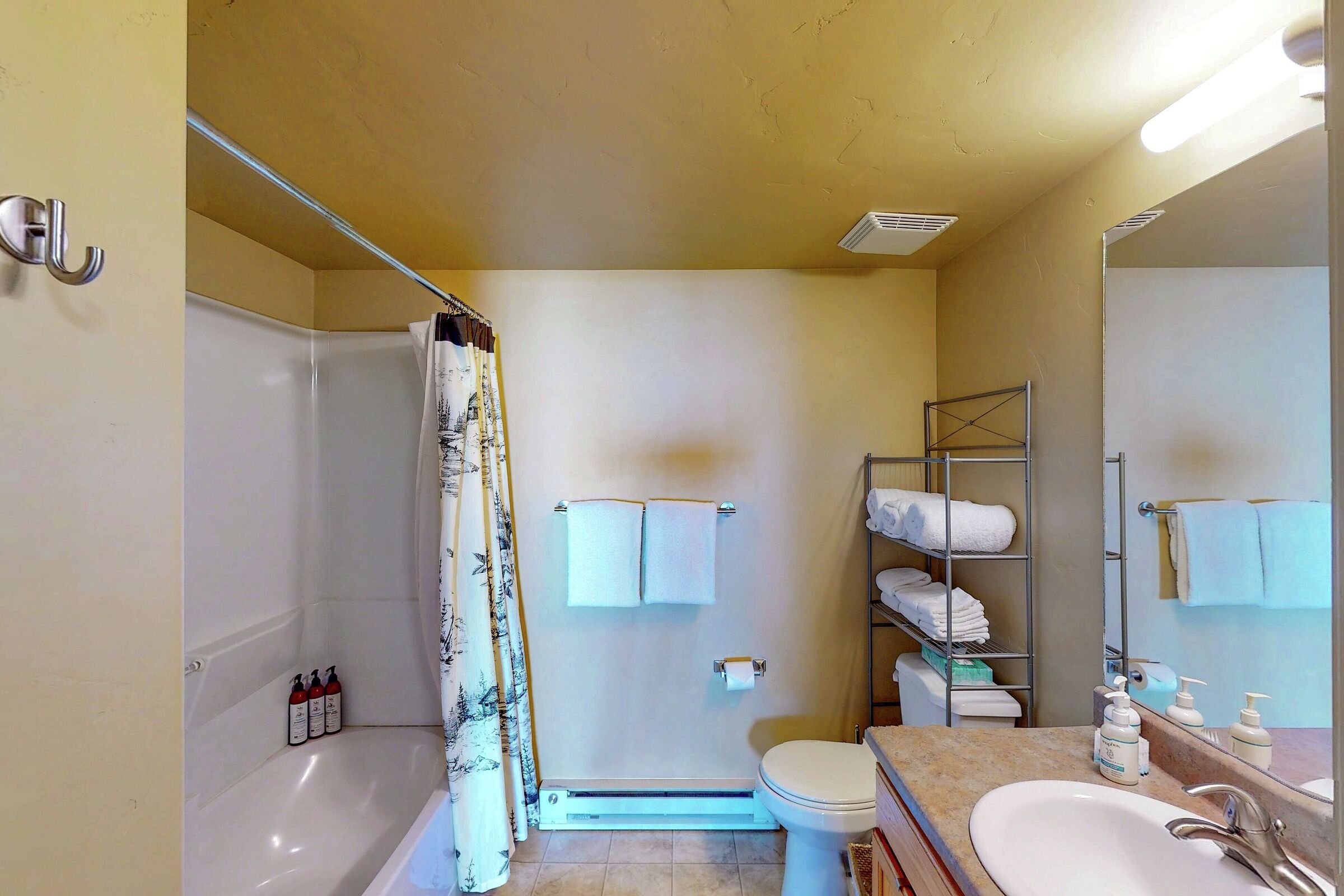 #4102 - Bathroom