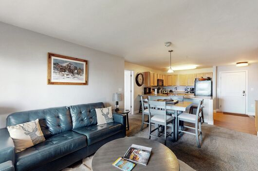 Living Area & Dining Area