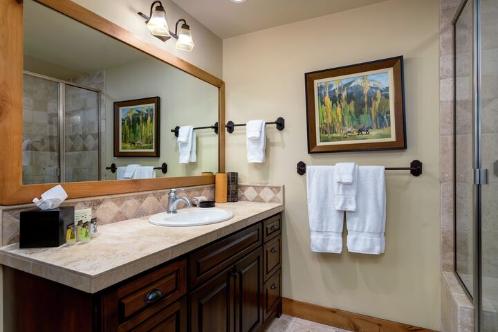 Lodgepole #97 - Ensuite Bathroom