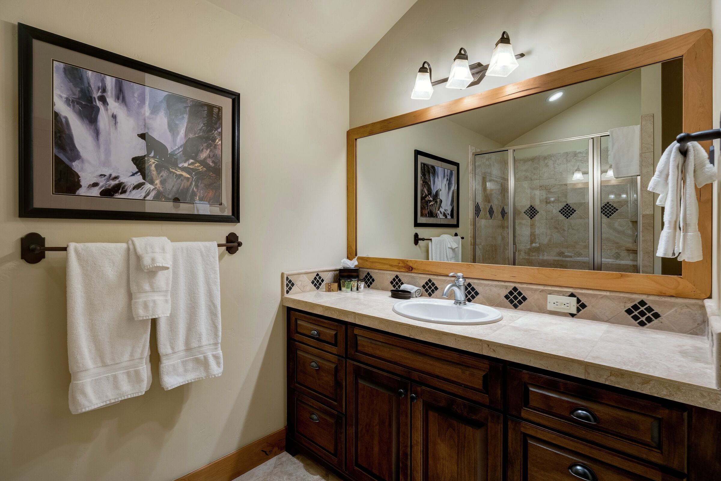 Second Master Ensuite Bathroom