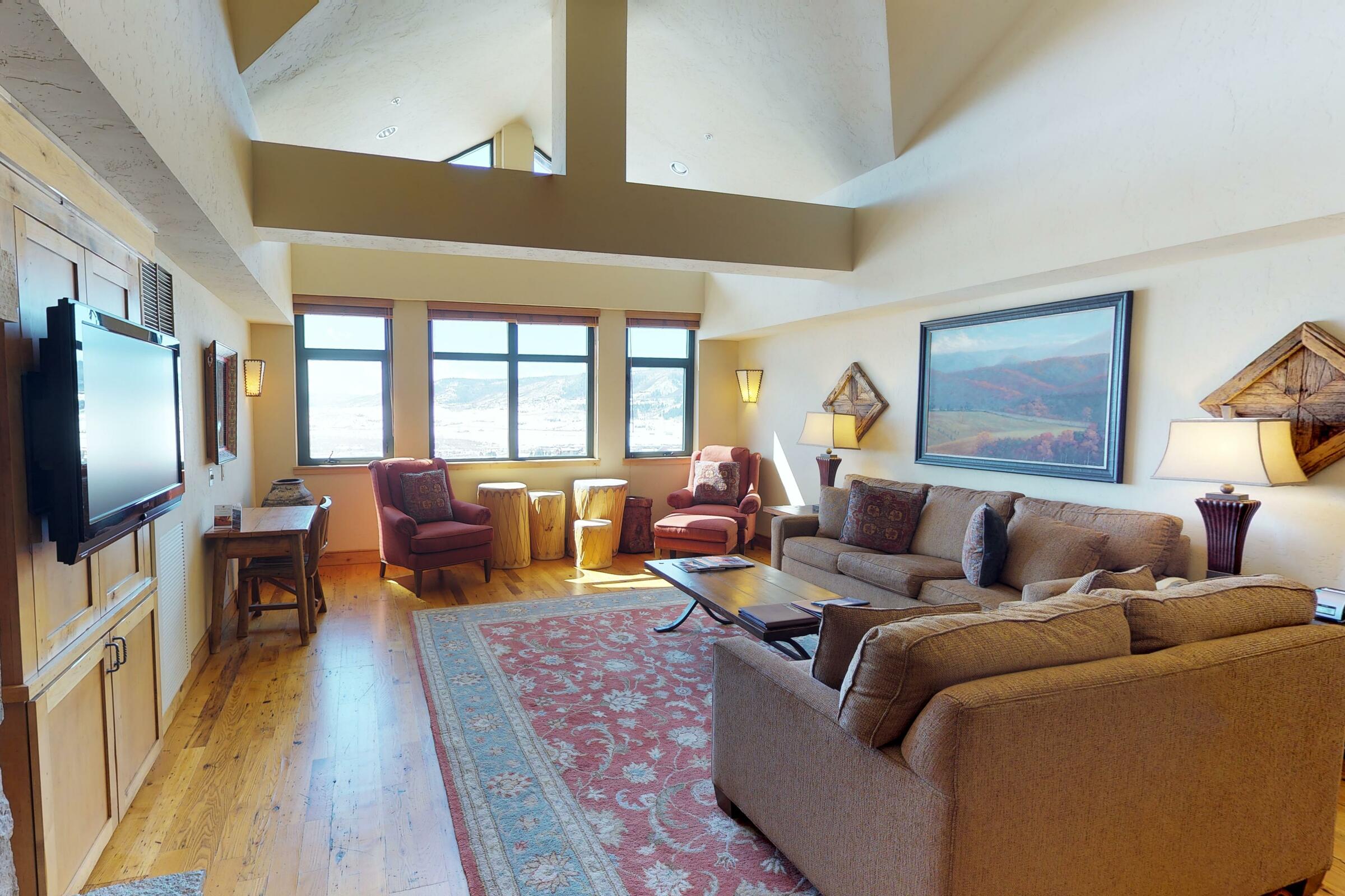 701 - Living Room