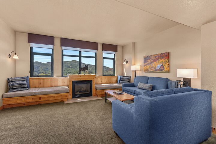 3 Bdrm 3 Bath - Living Area