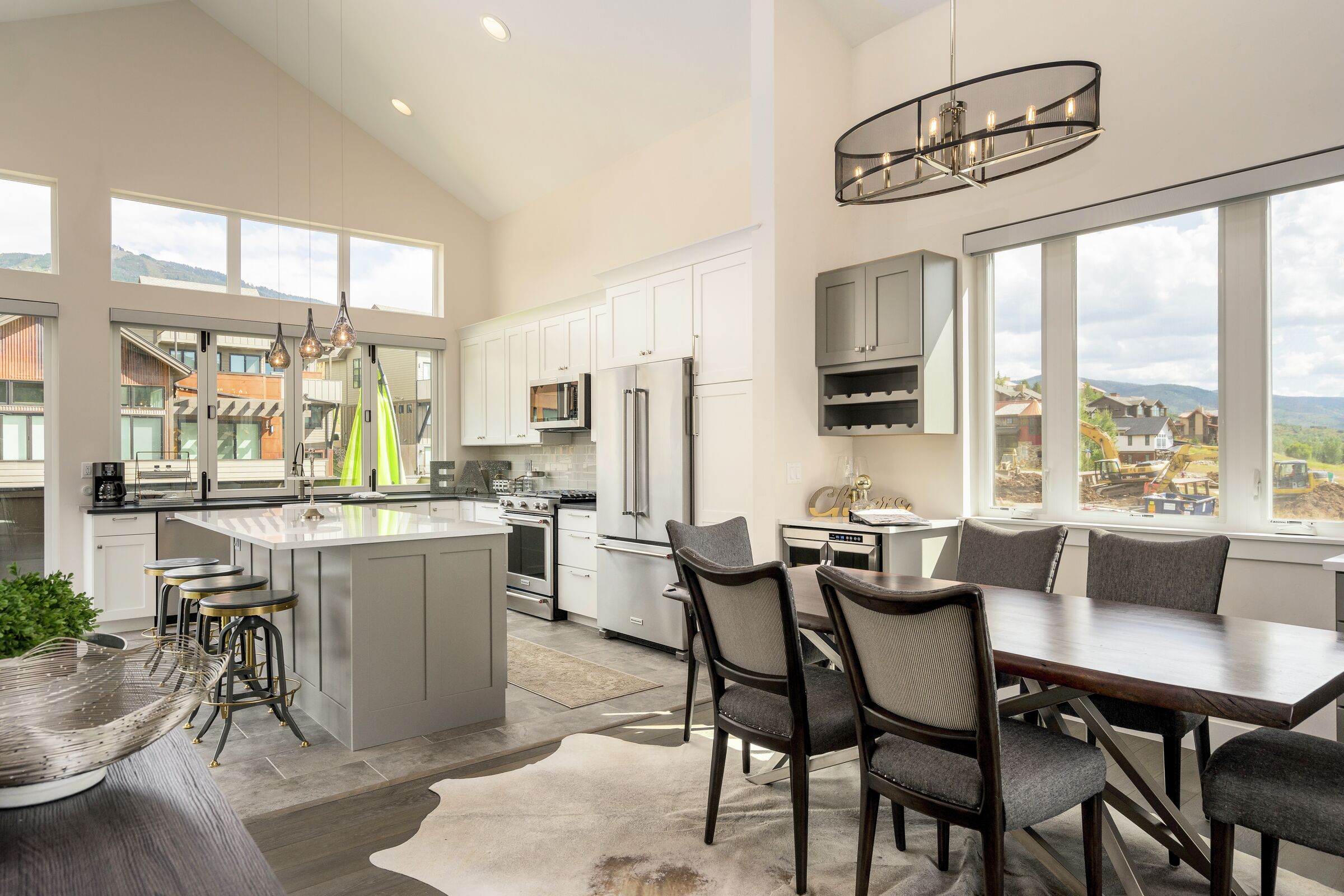 Dining Room & Kitchen