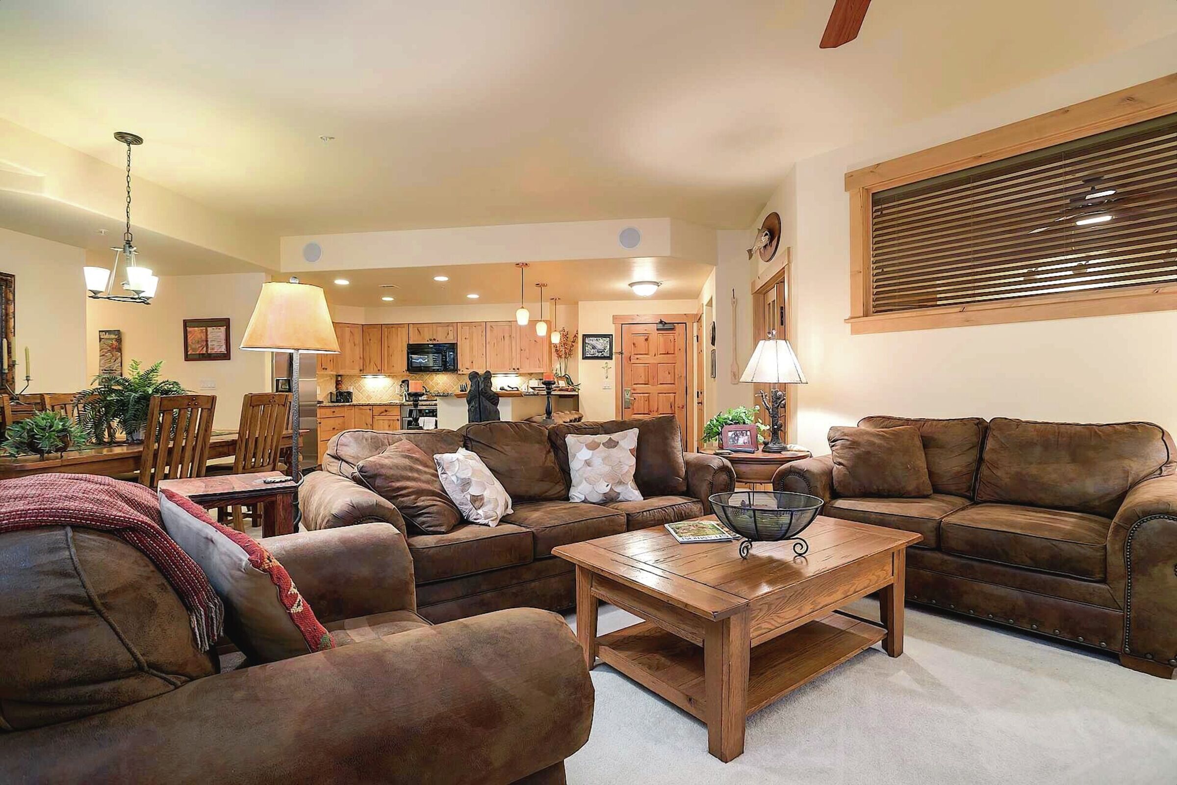 #4101 - Living Area