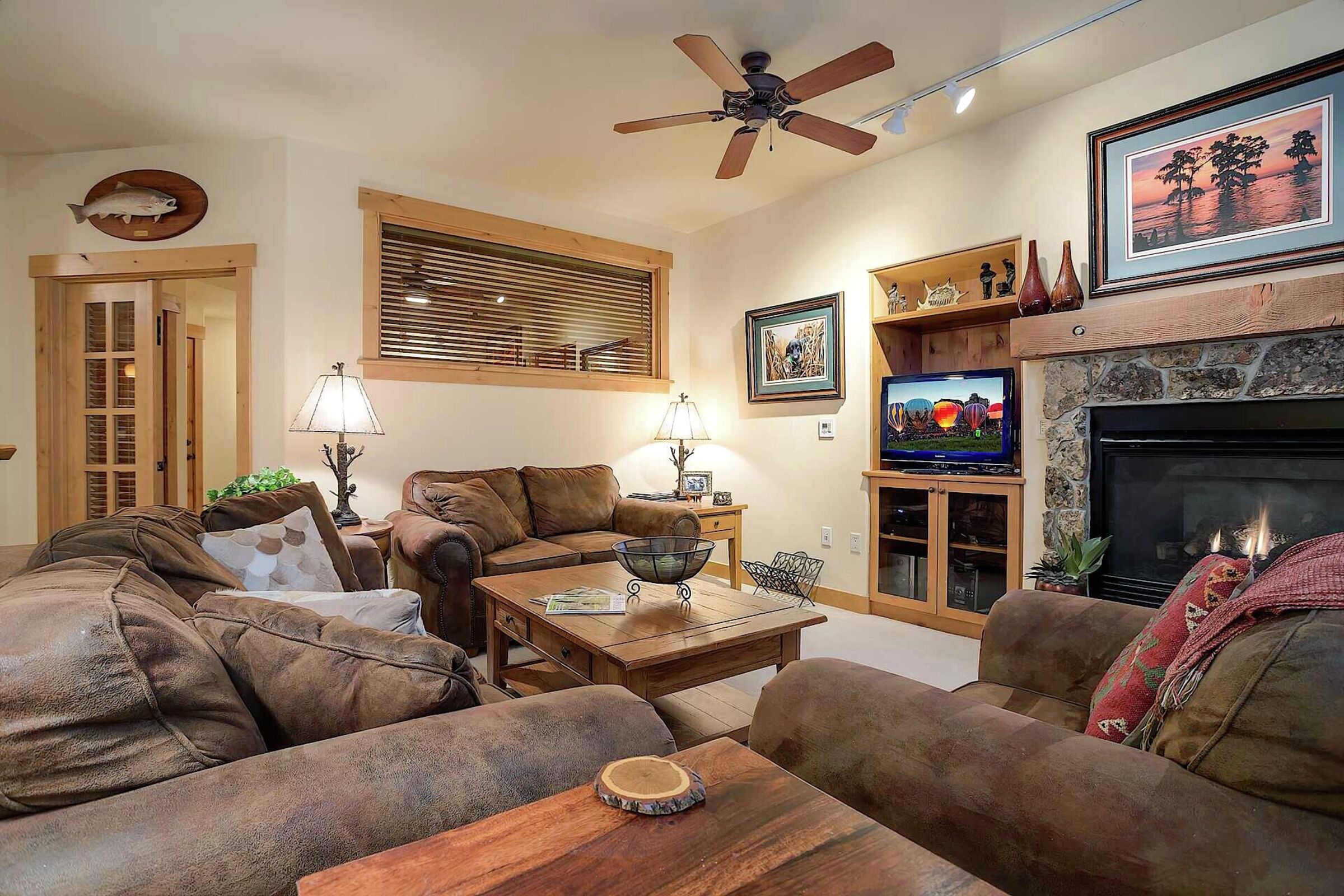 #4101 - Living Area