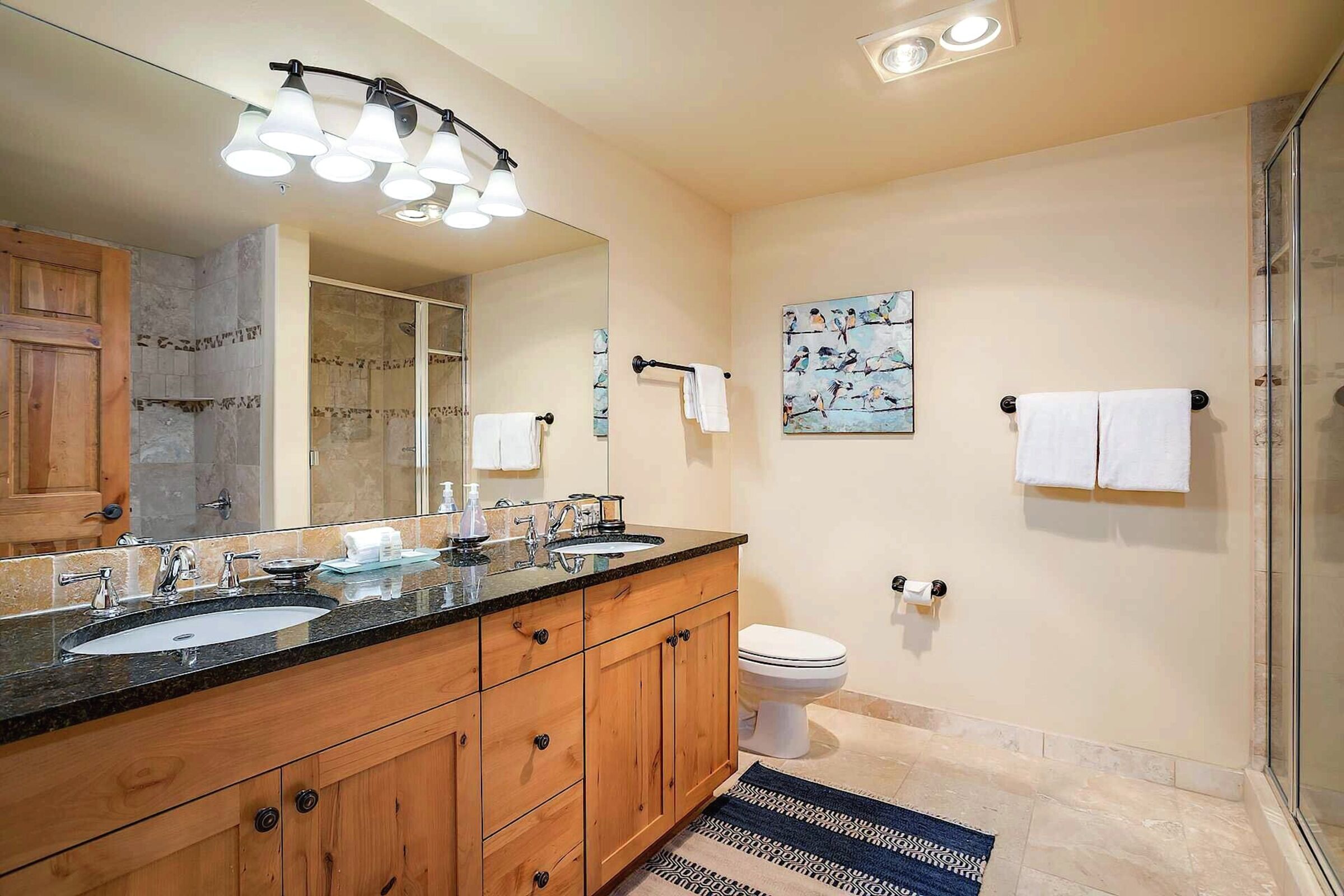 #4201 - Master Ensuite Bathroom