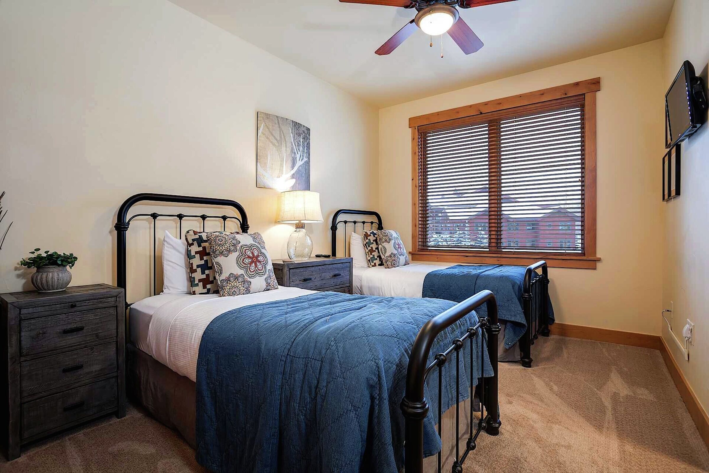 #4201 - Bedroom