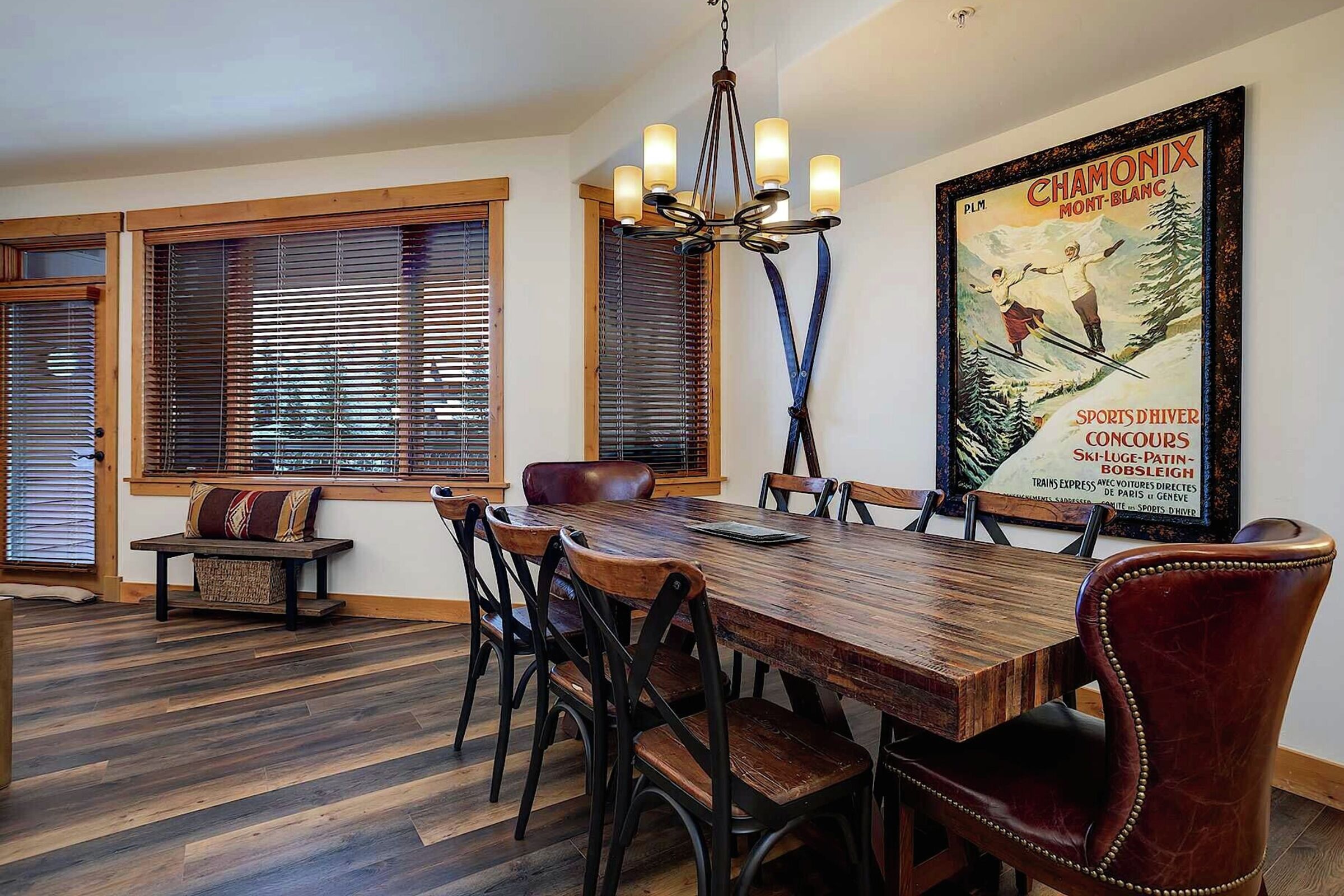 #4201 - Dining Area