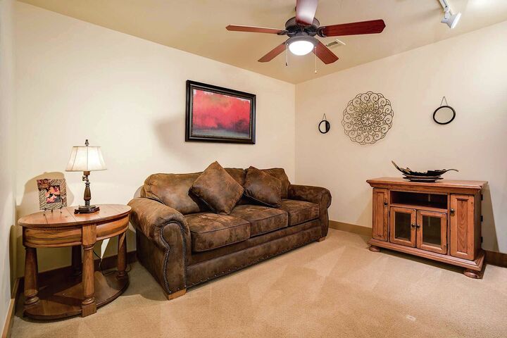 #4304 - Den with Sofabed