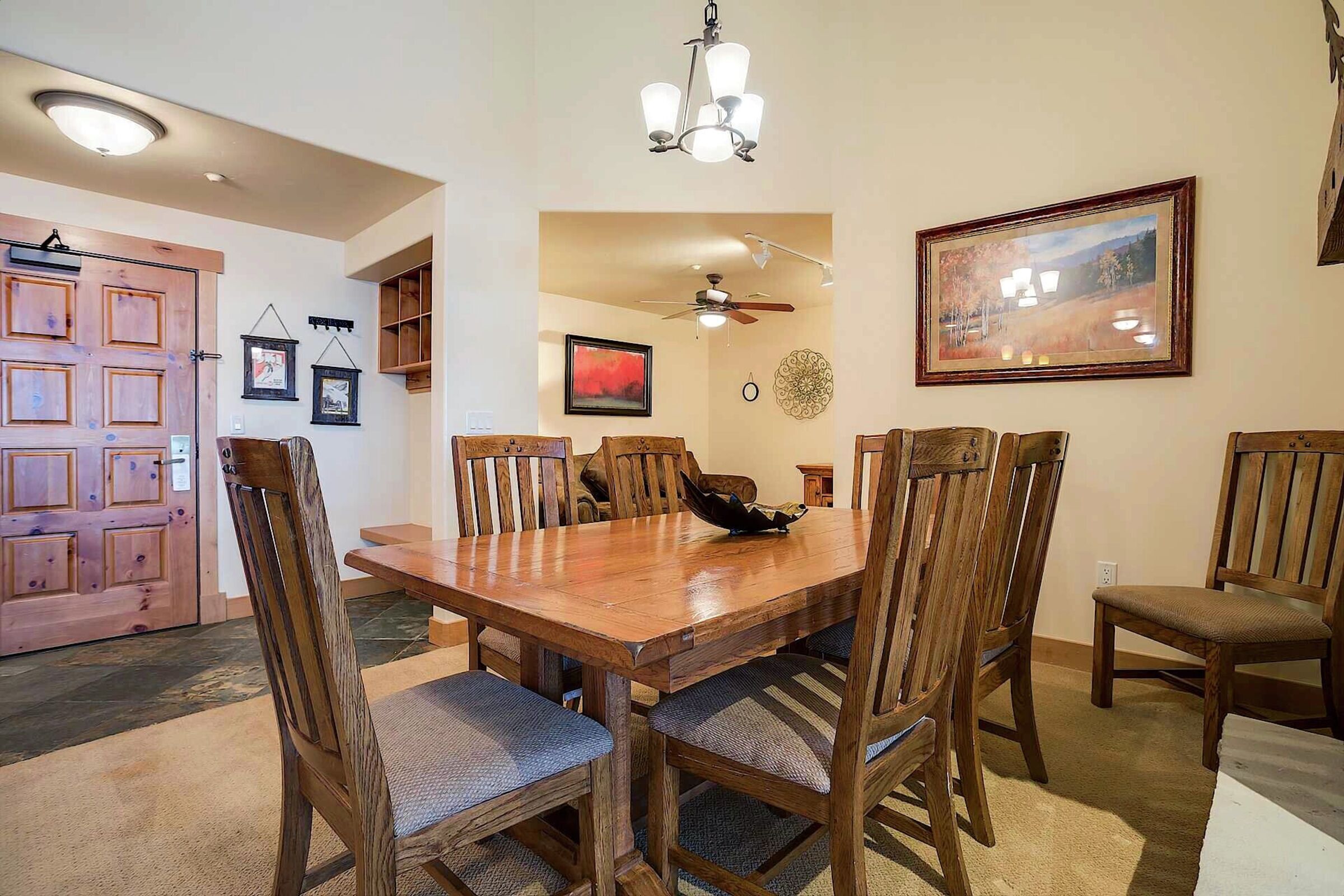 #4304 - Dining Area