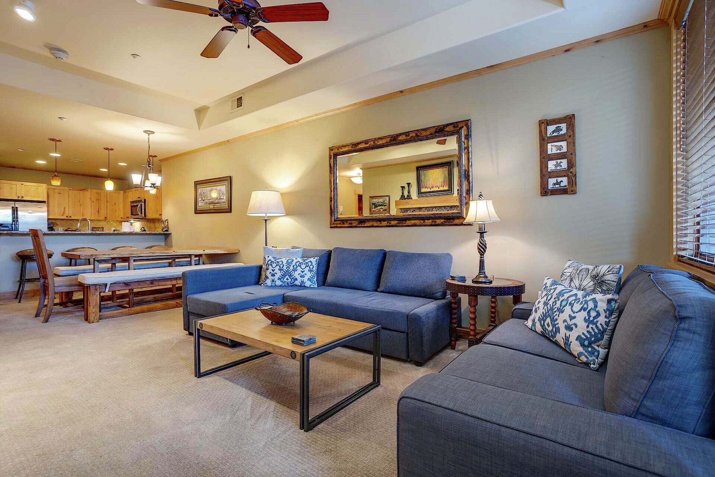 #4110 - Living Area