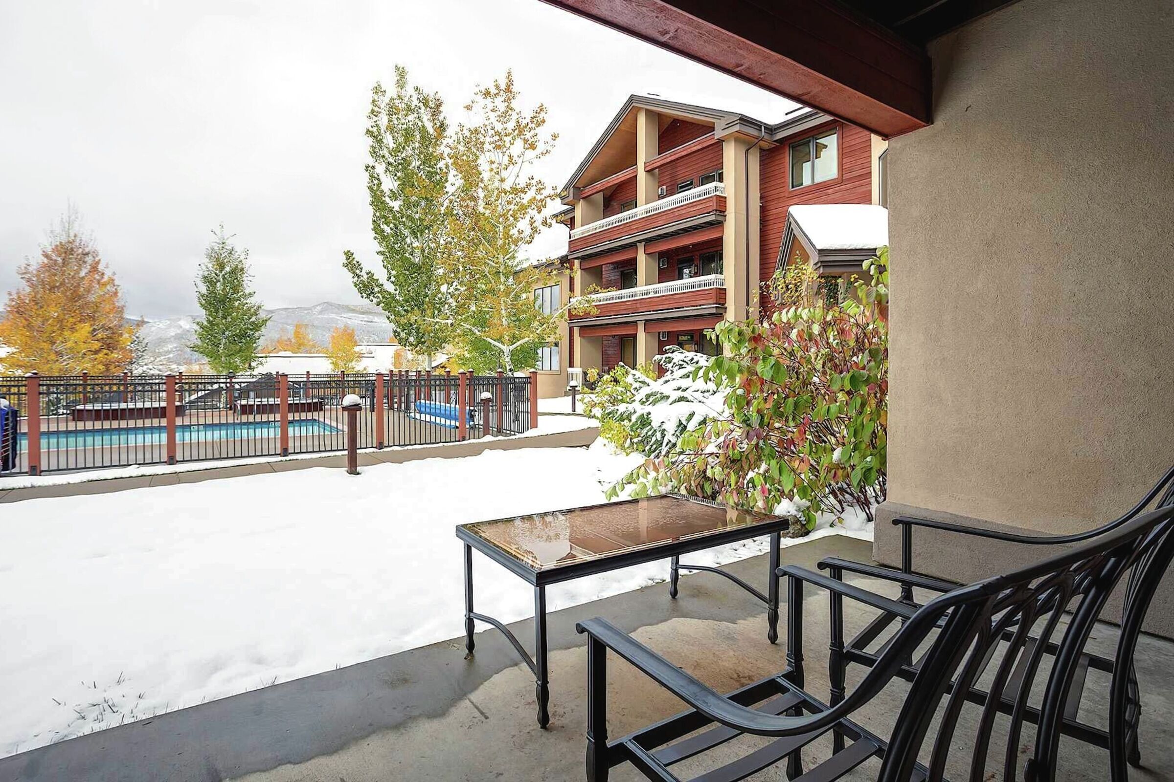 #4107 - Patio