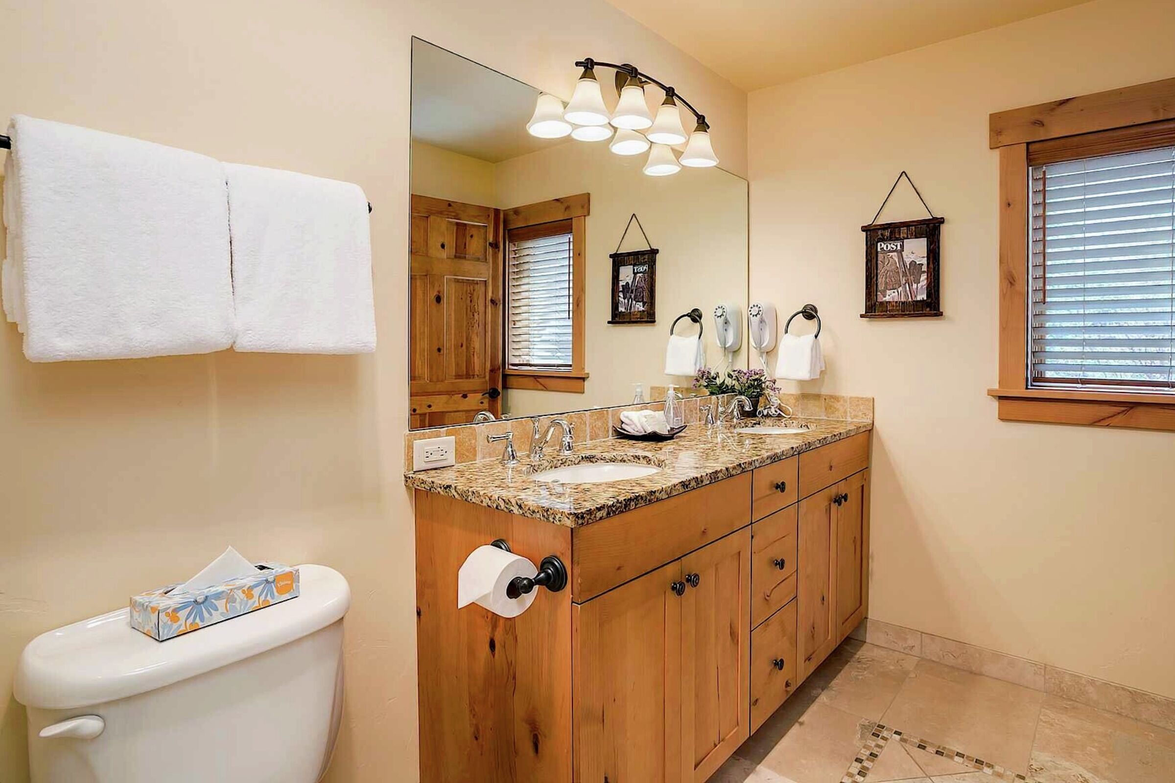 #4105 - Master Ensuite Bathroom