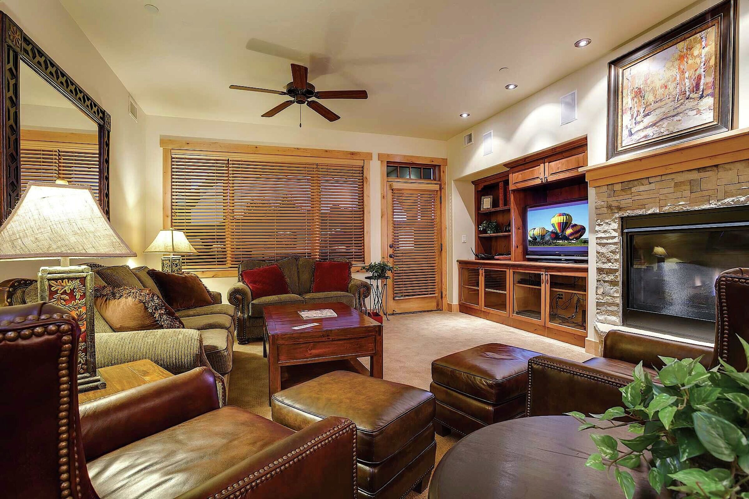 #6203 - Living Area