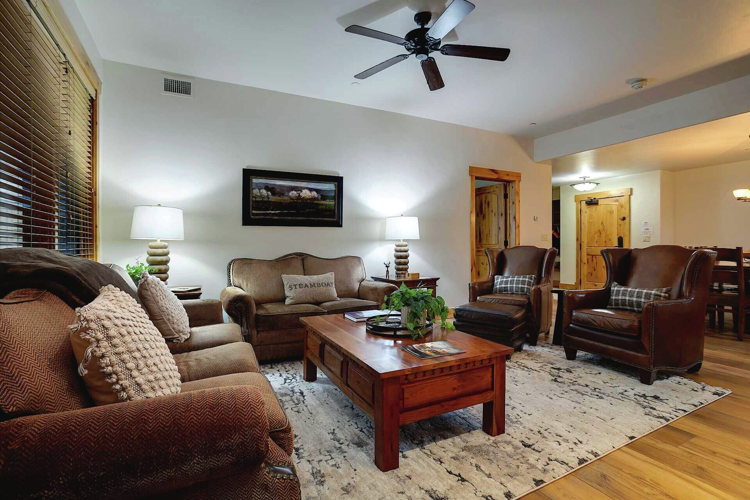 #6204 - Living Area