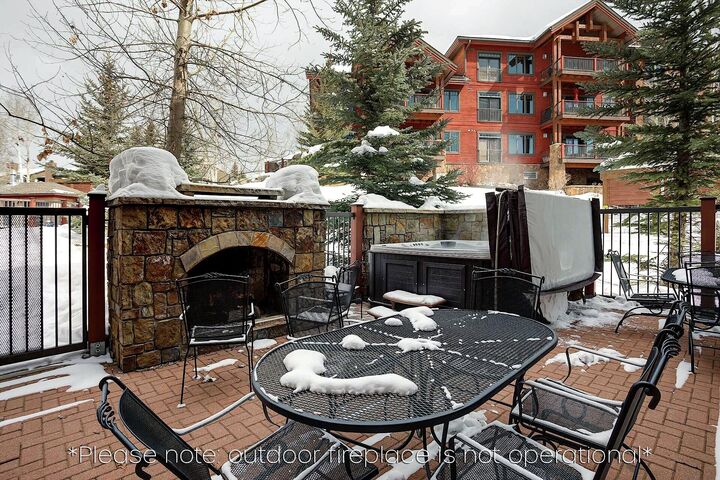 #6106 - Patio with Hot Tub