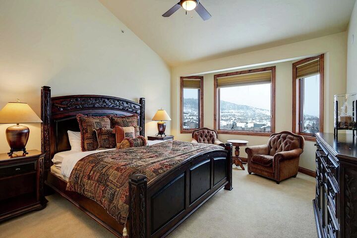 4 Bdrm + Loft - Master Bedroom