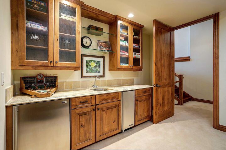 4 Bdrm + Loft - Media Room with Wet Bar