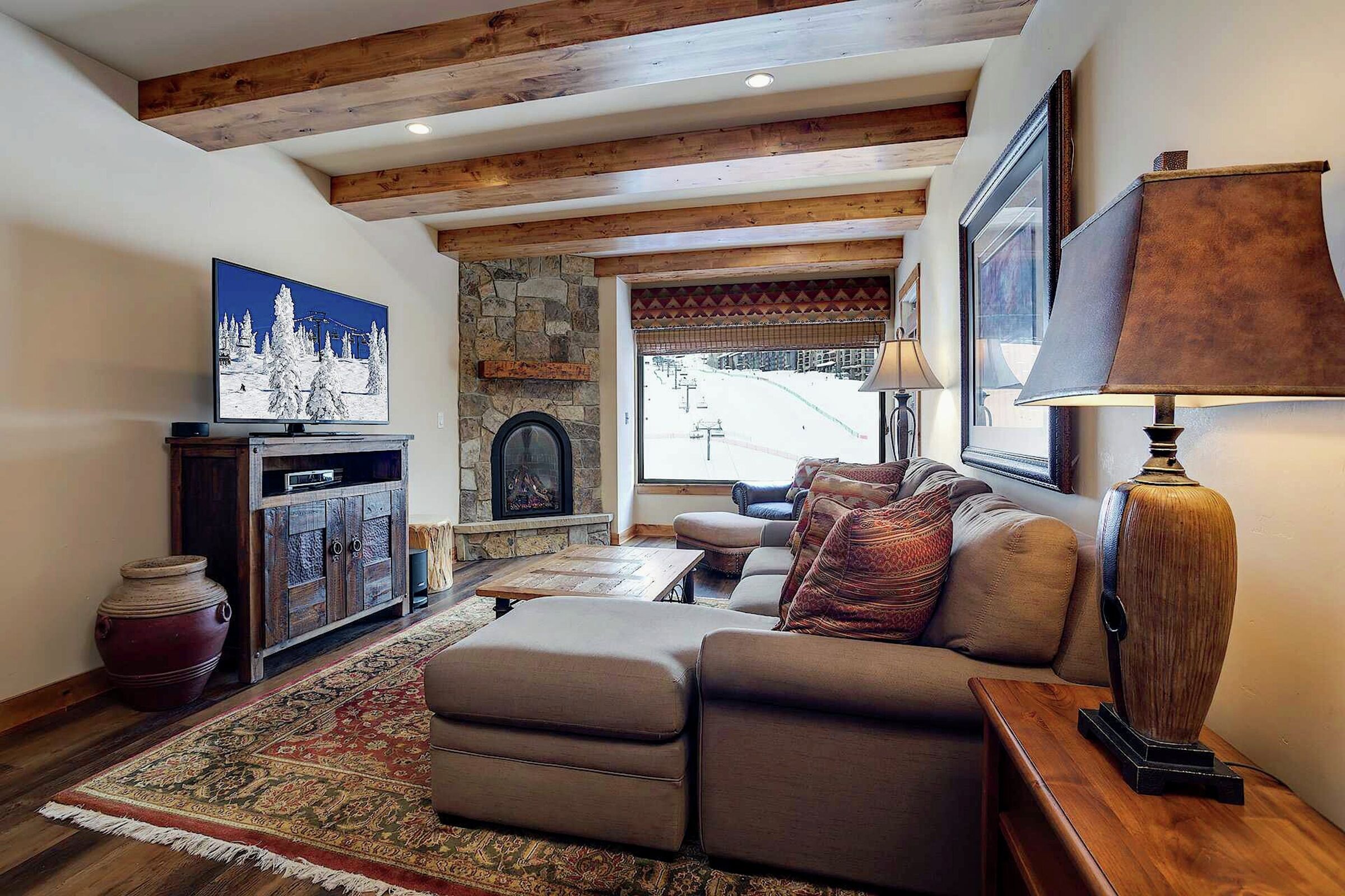 #609 - Living Room