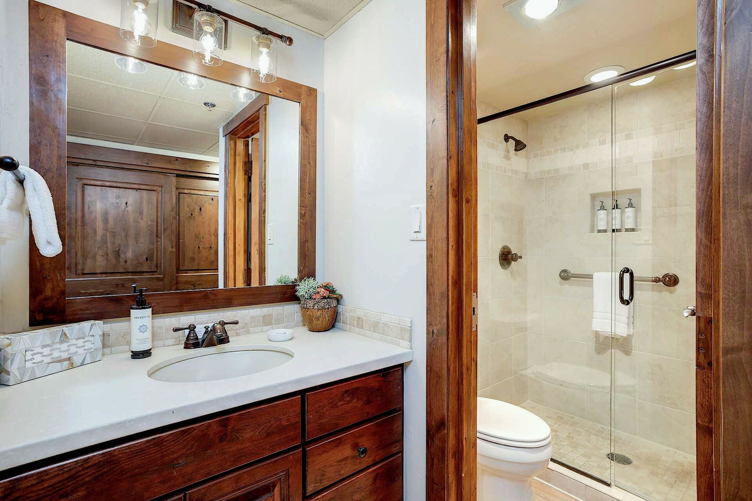 Studio Bathroom
