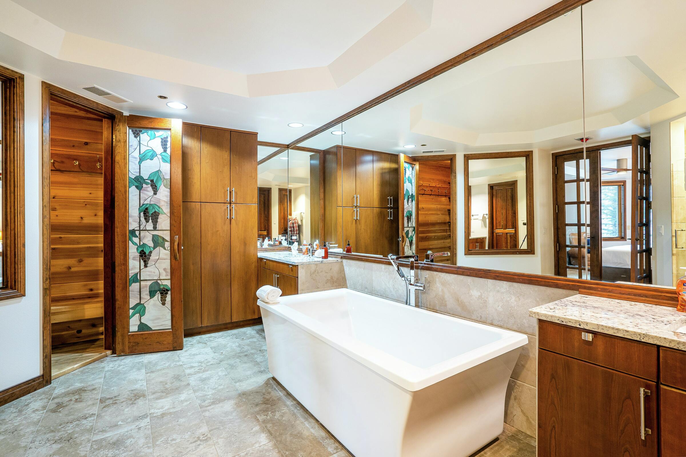 #28 - Master Ensuite Bathroom