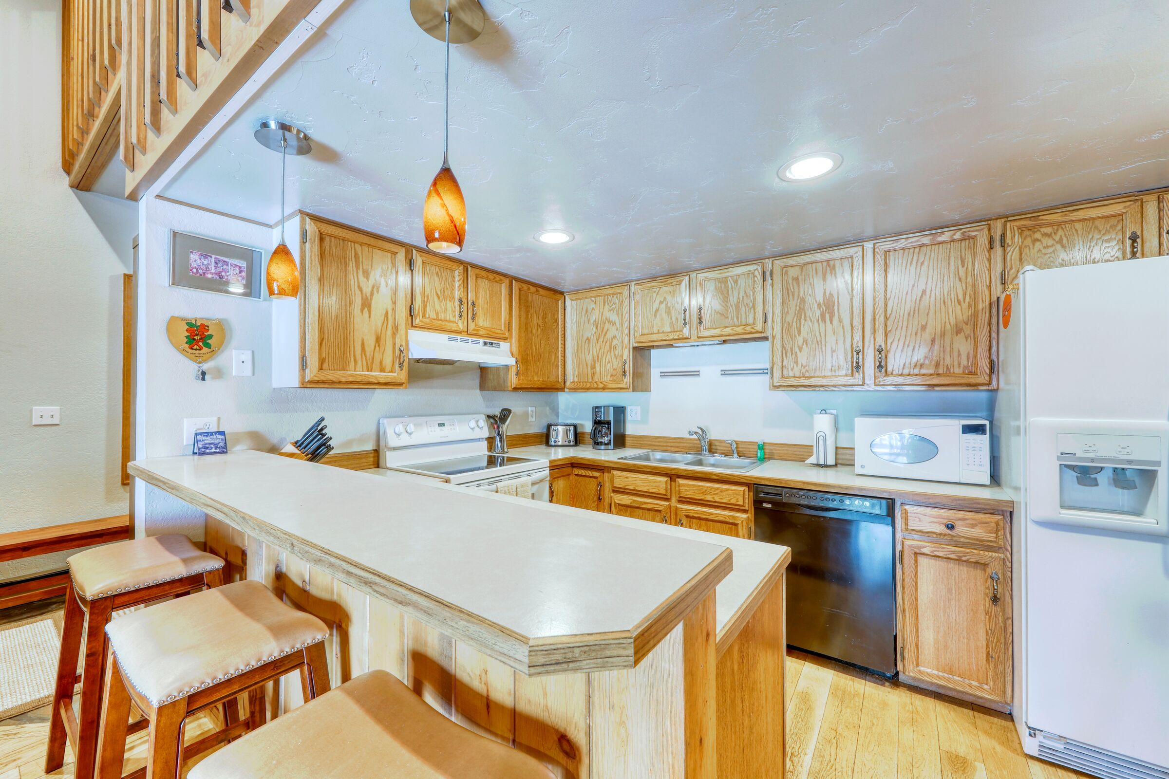 #B22 - Chinook - Kitchen