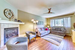 #1679 Thistlebrook - Living Room