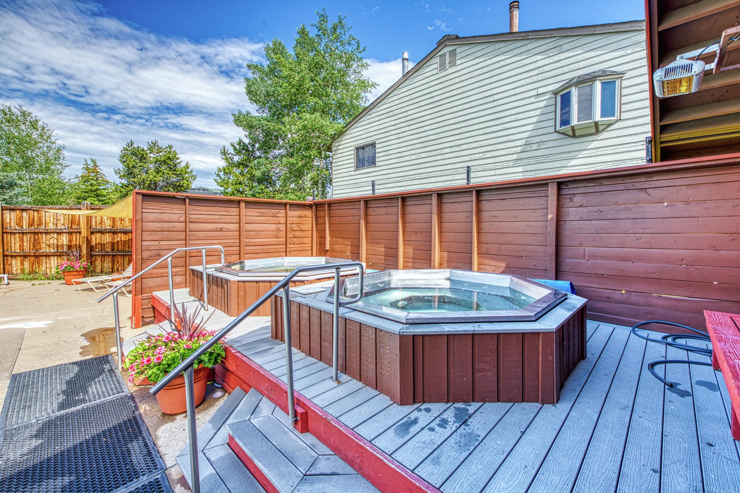 Outdoor Hot Tubs
