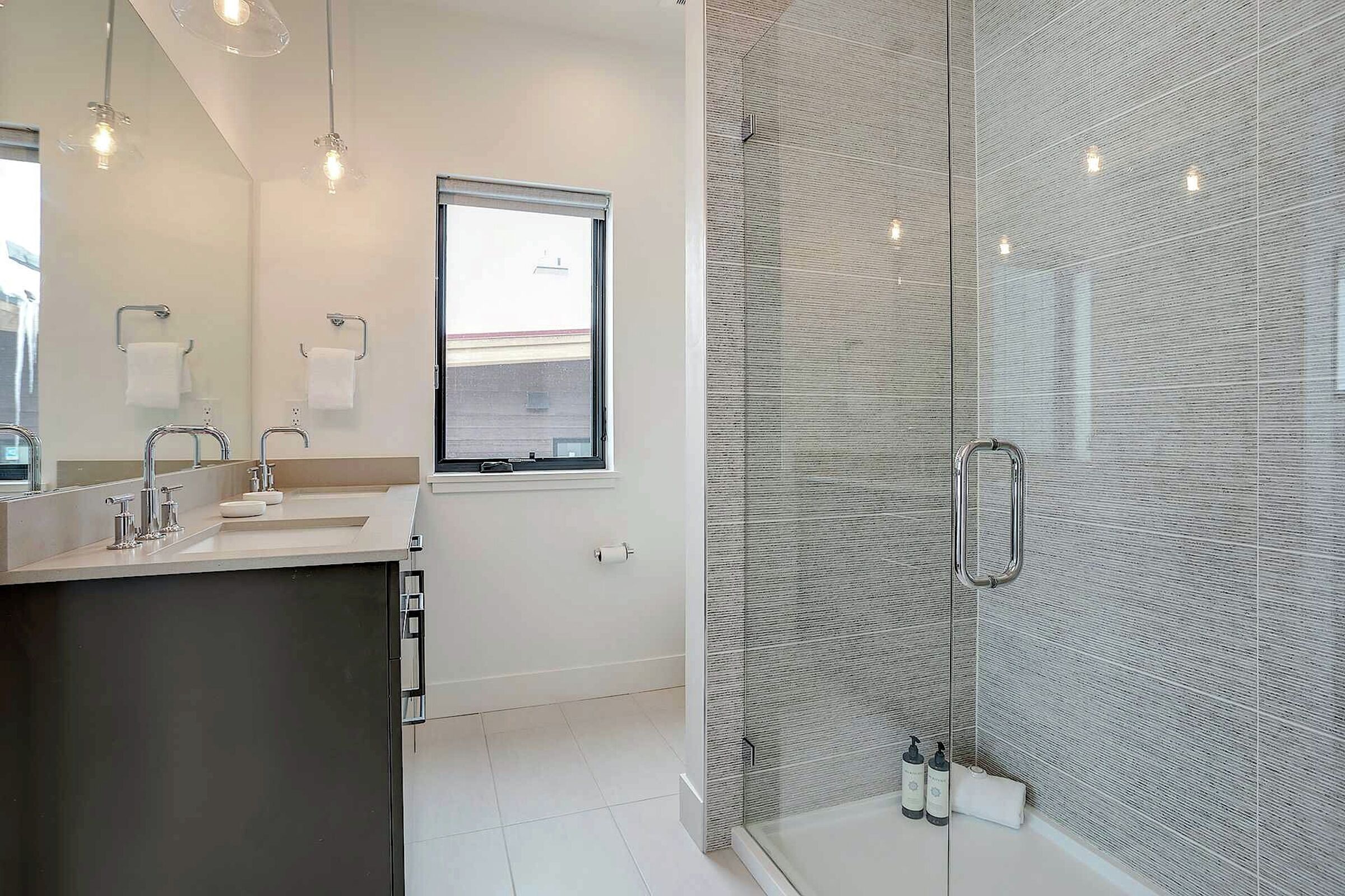 Master Ensuite Bathroom