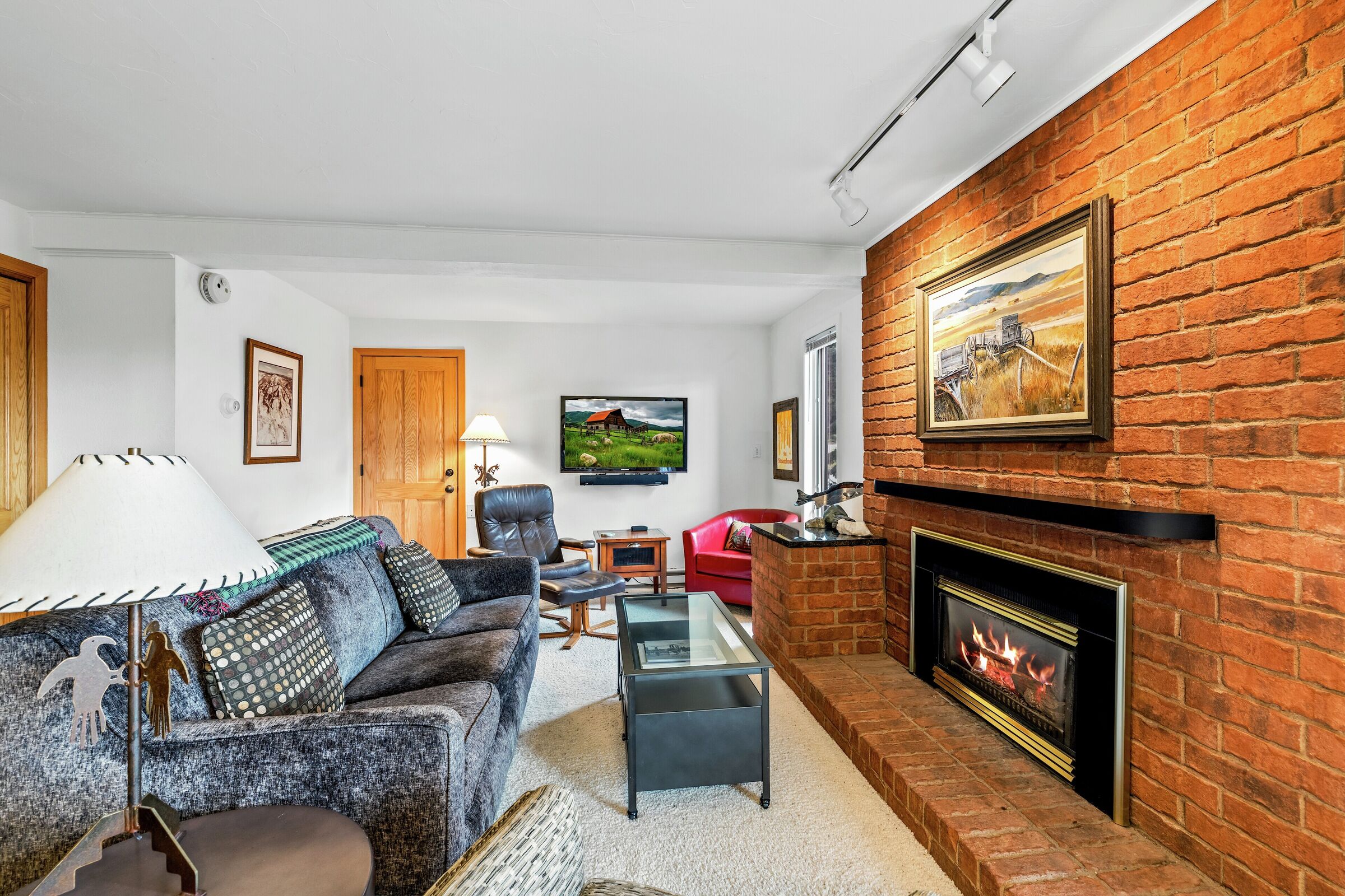 #102 - Living Area