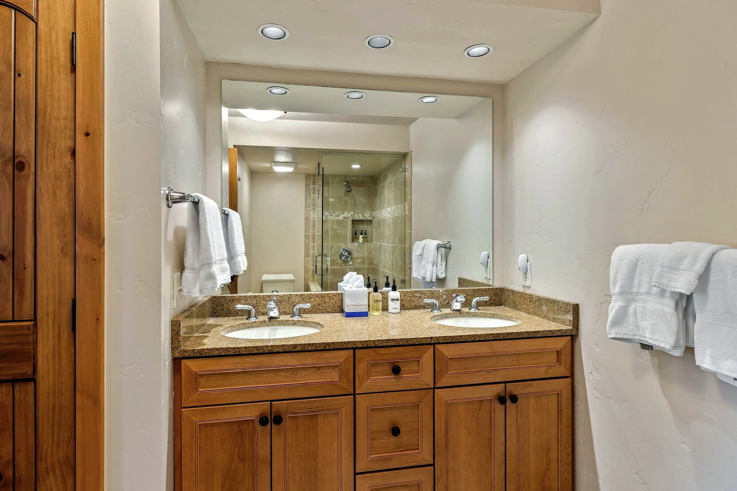 Master Ensuite Bathroom