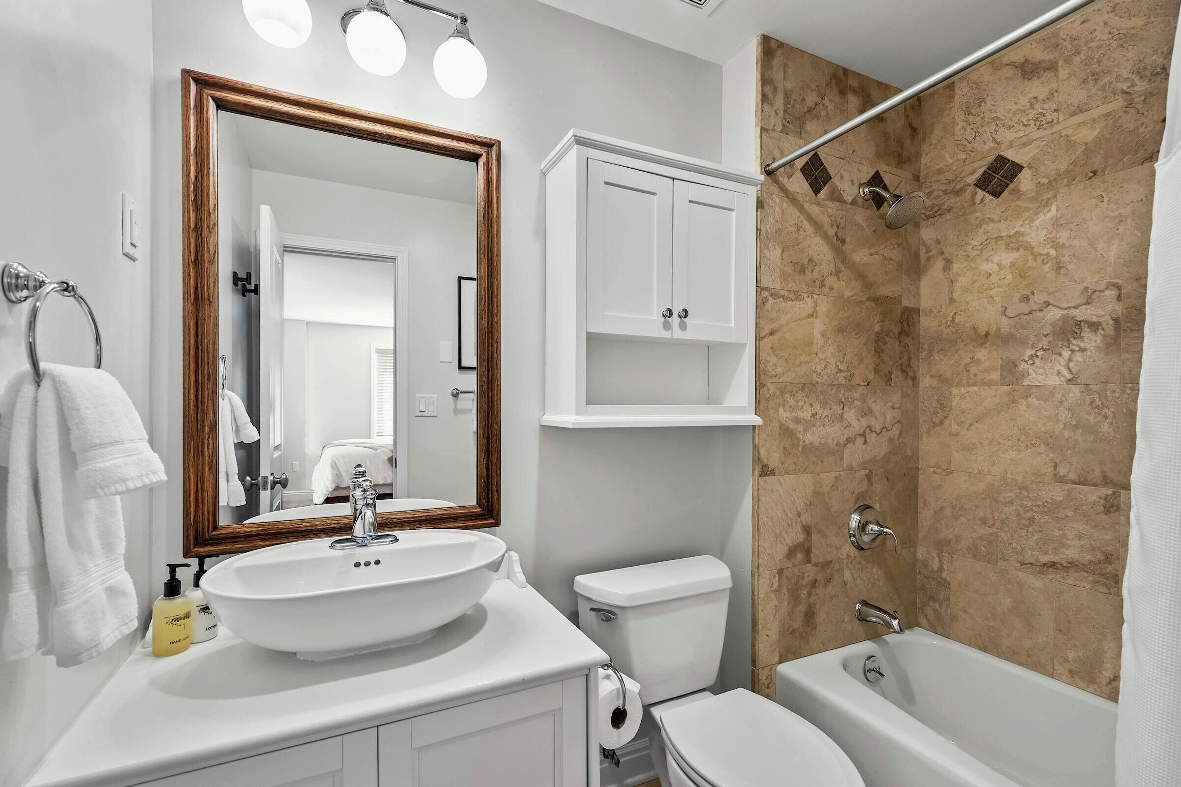 #207 - Master Ensuite Bathroom