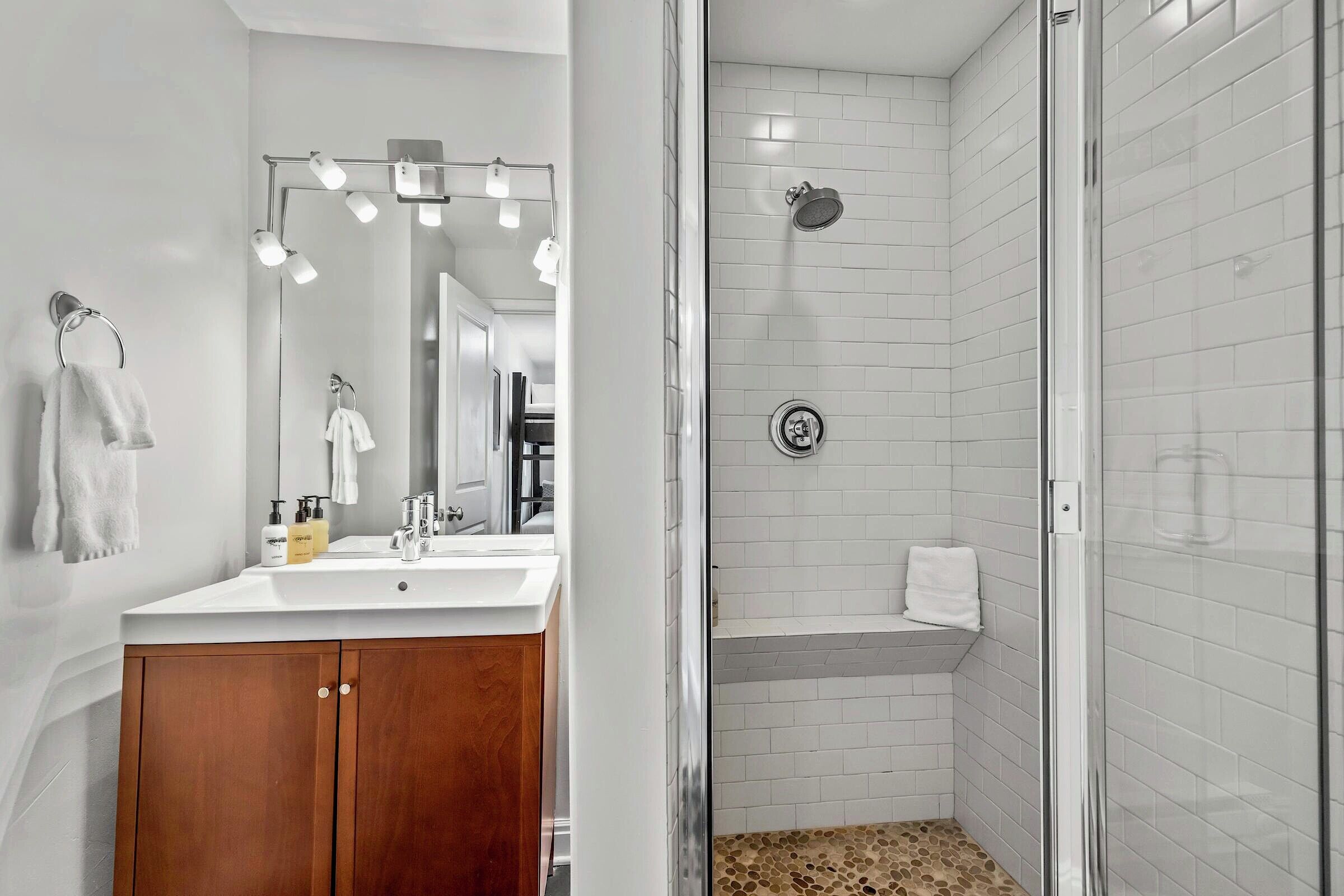 #207 - Ensuite Bathroom