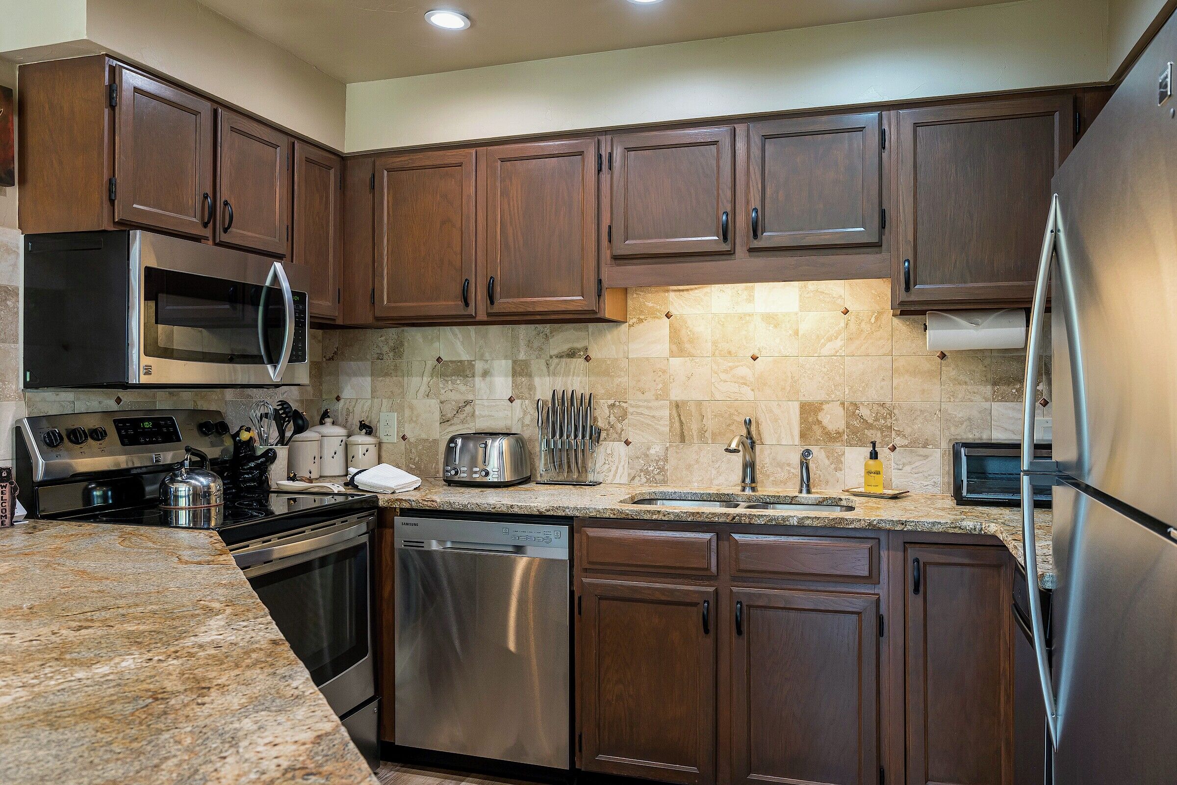 #311 - Kitchen