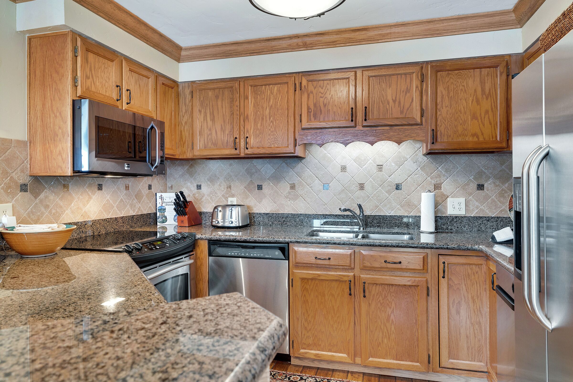#411 - Kitchen