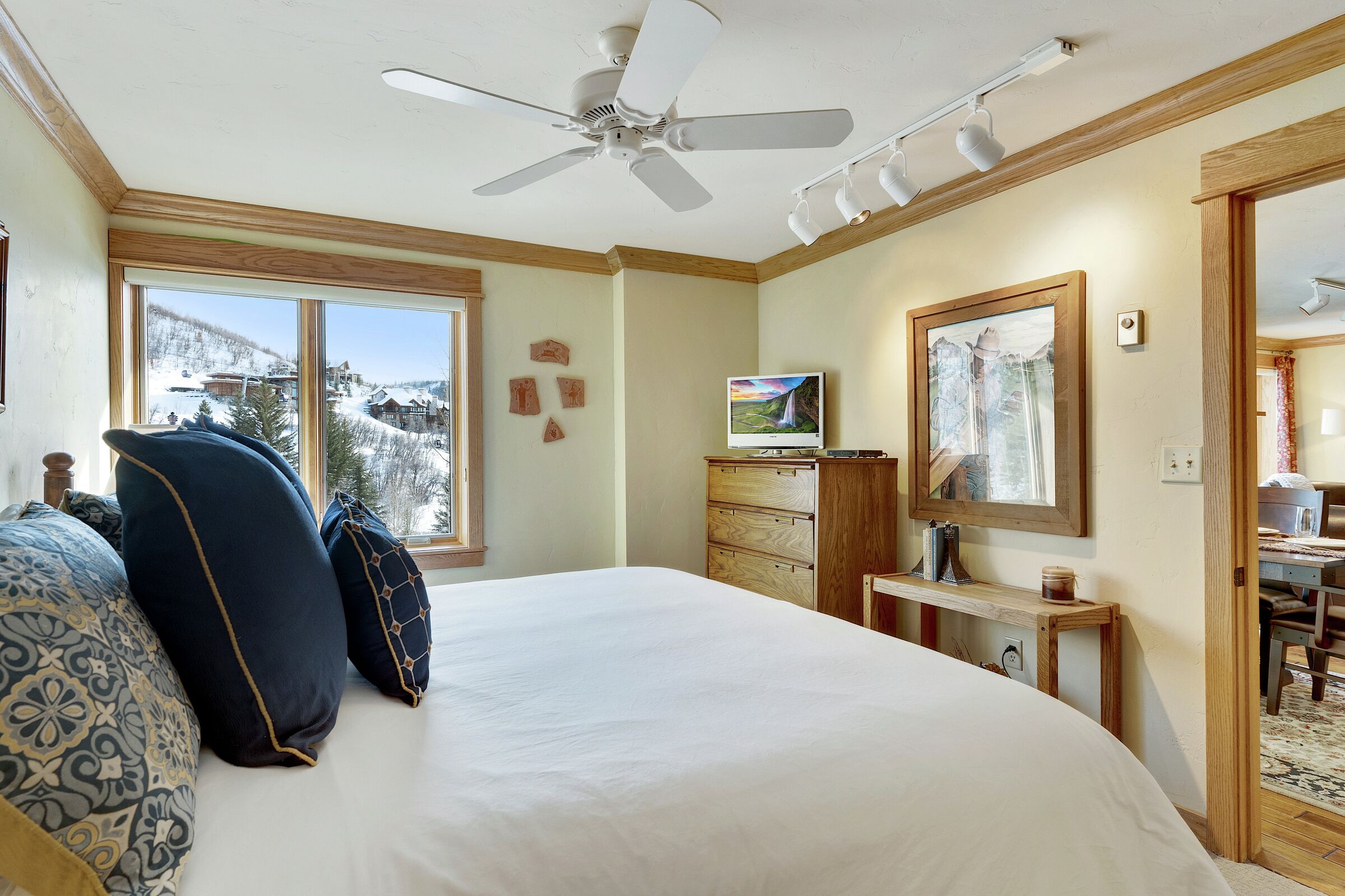 #411 - Master Bedroom