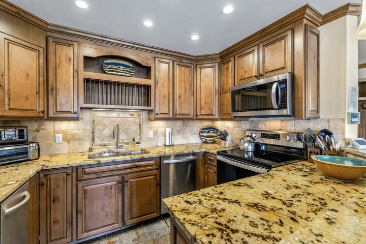 #413 - Kitchen