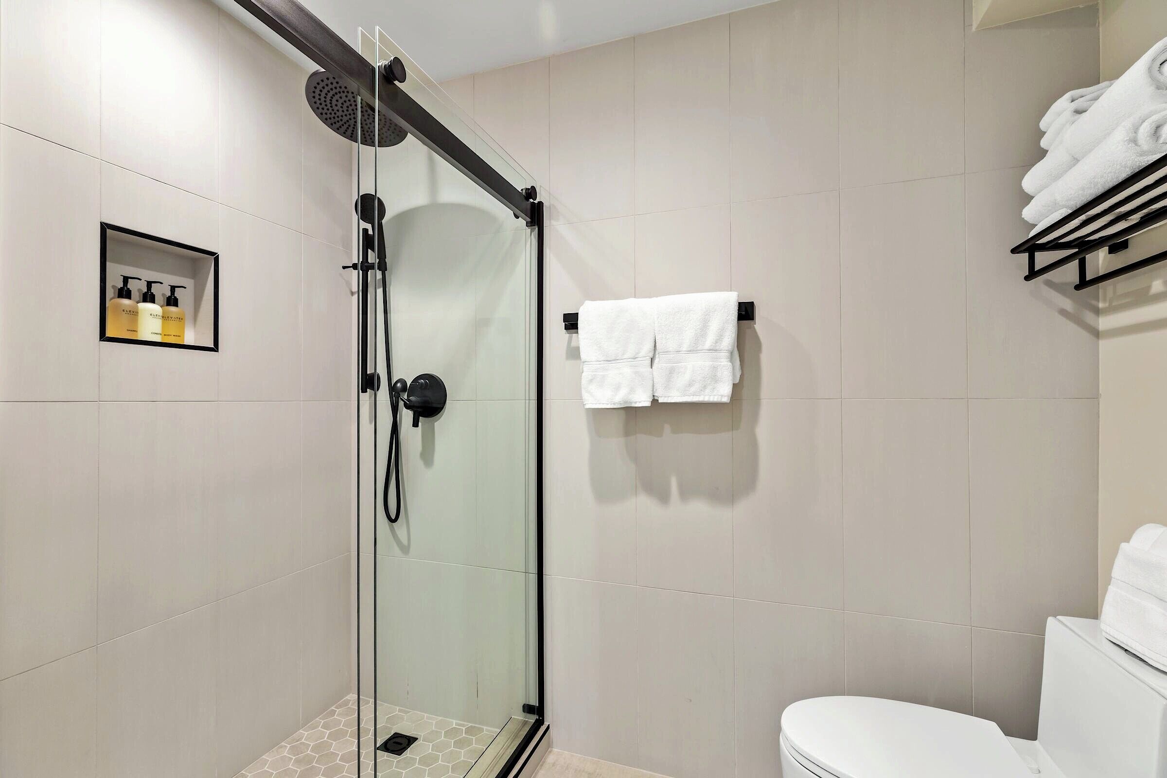 #415 - Master Ensuite Bathroom