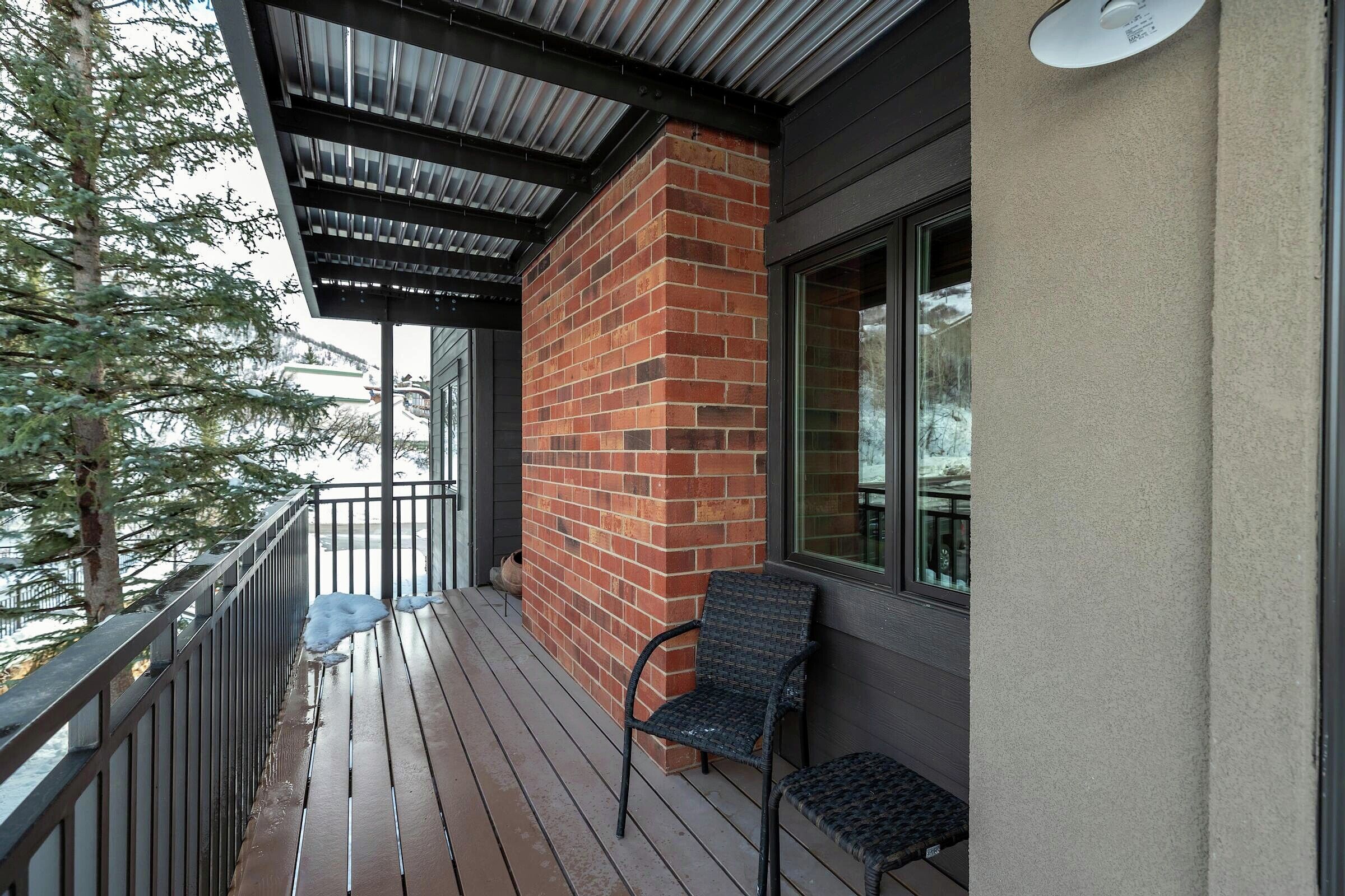 #415 - Balcony