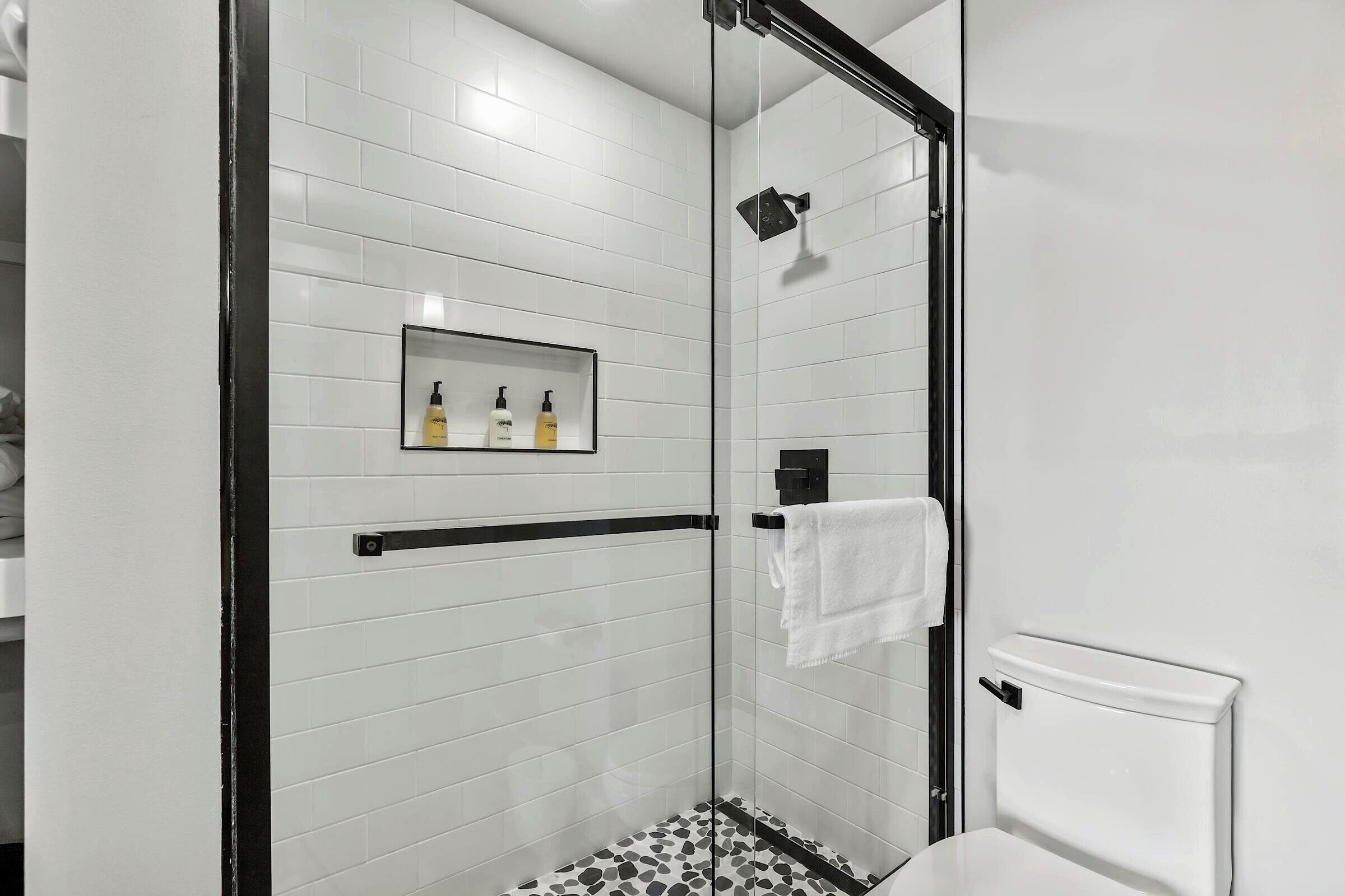 #106 - Master Ensuite Bathroom
