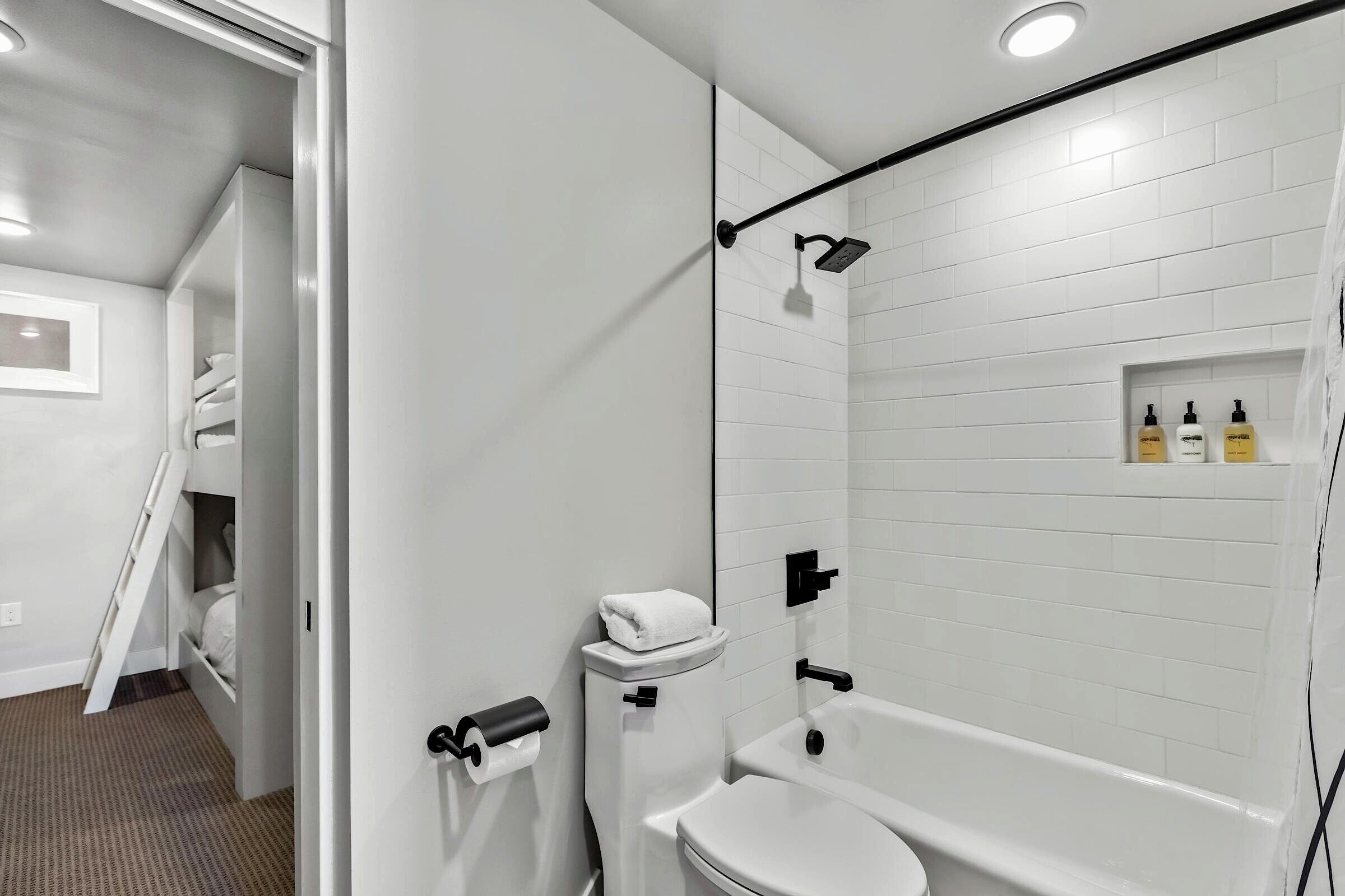 #106 - Ensuite Bathroom