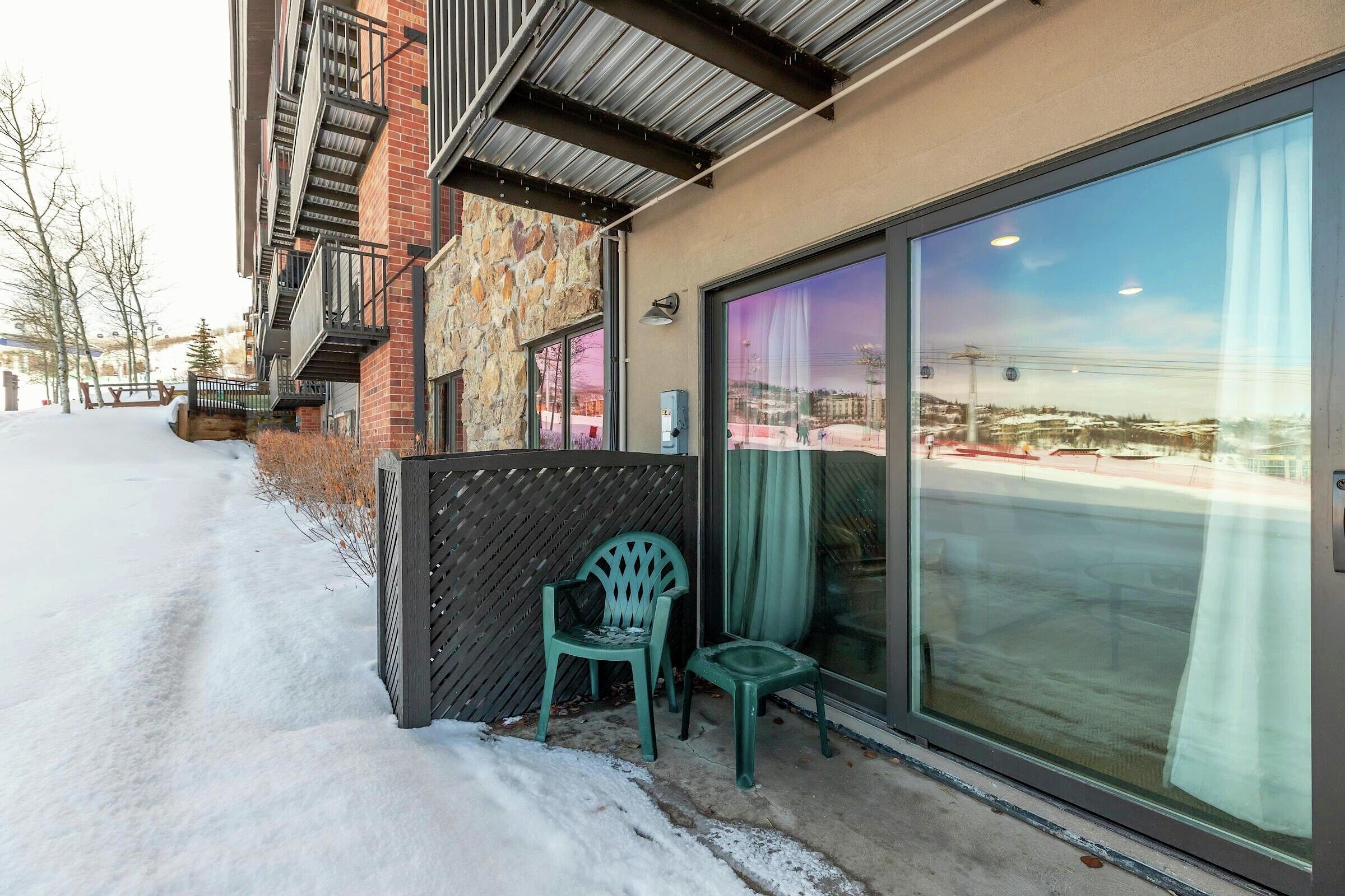 #106 - Patio