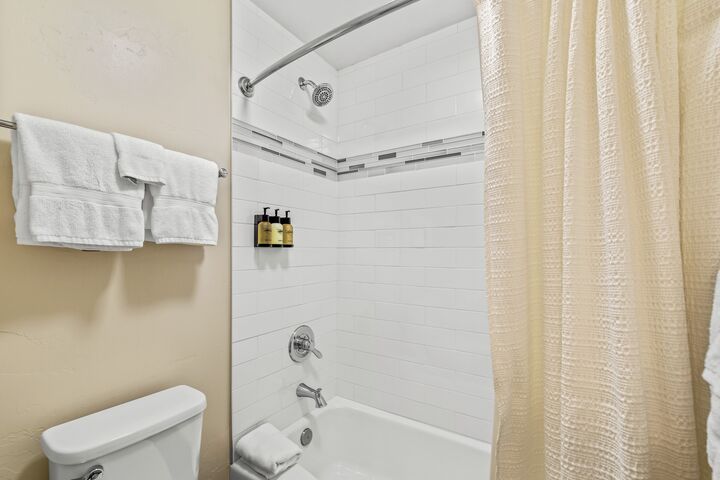 #308 - Ensuite Bathroom