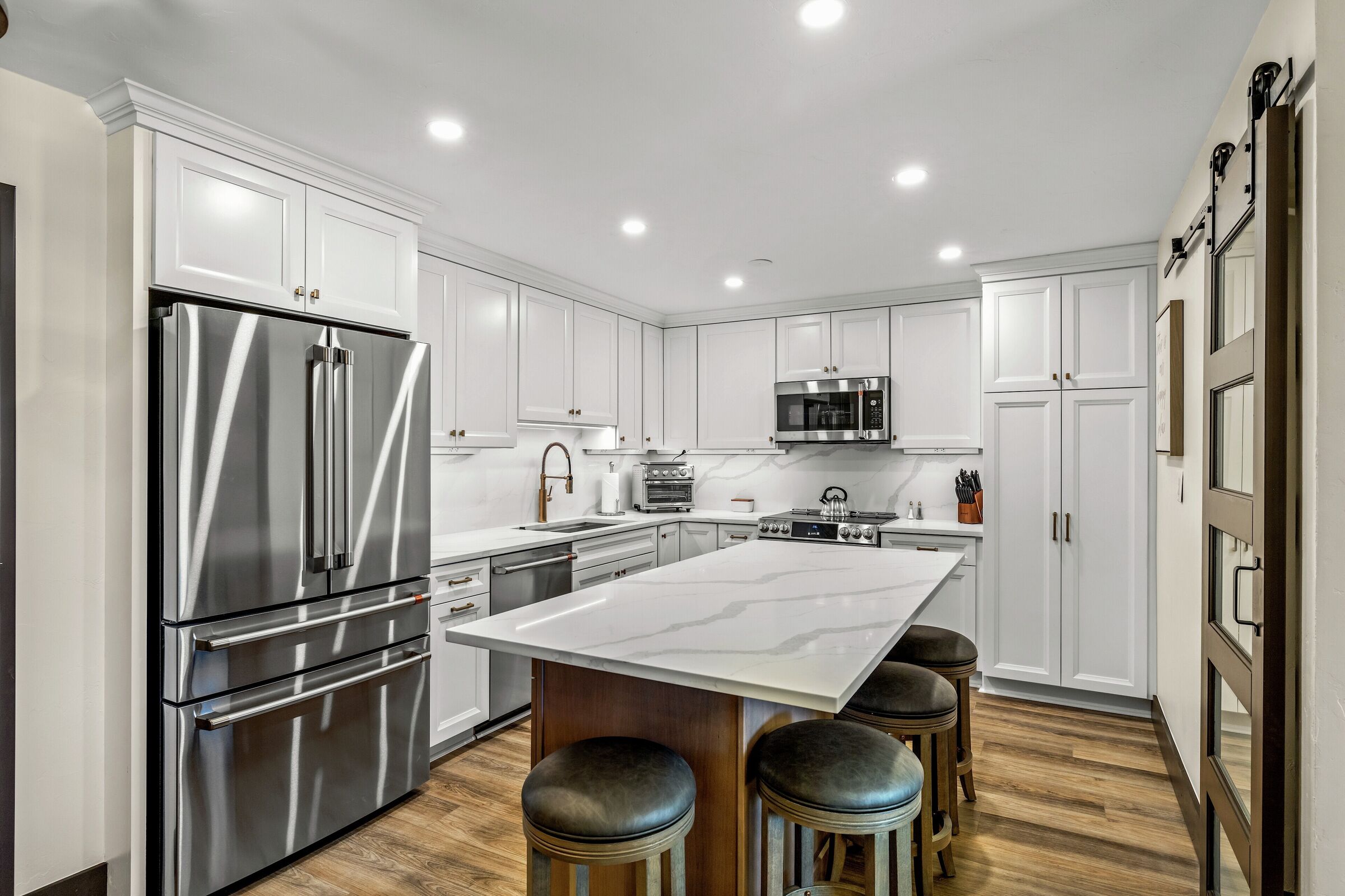 #414 - Kitchen