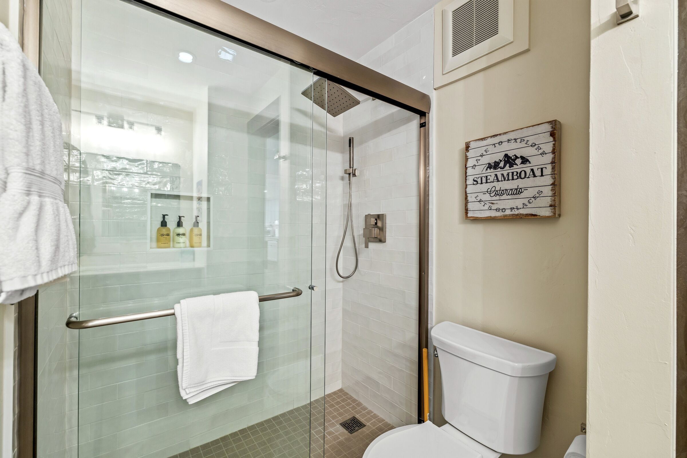 #414 - Ensuite Bathroom