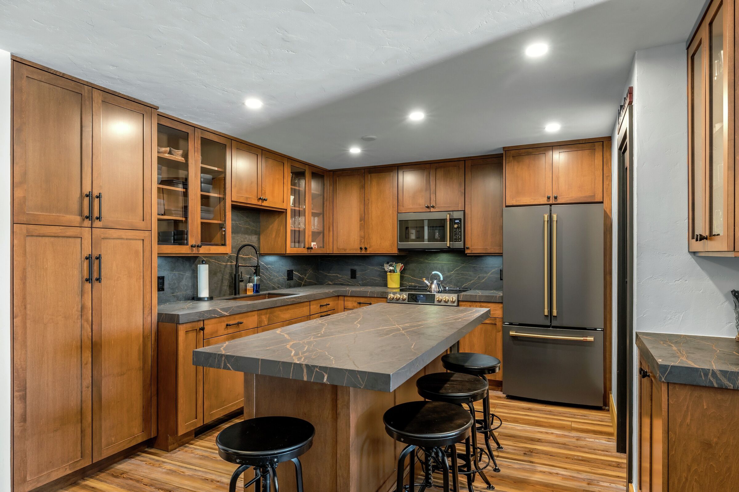 #310 - Kitchen